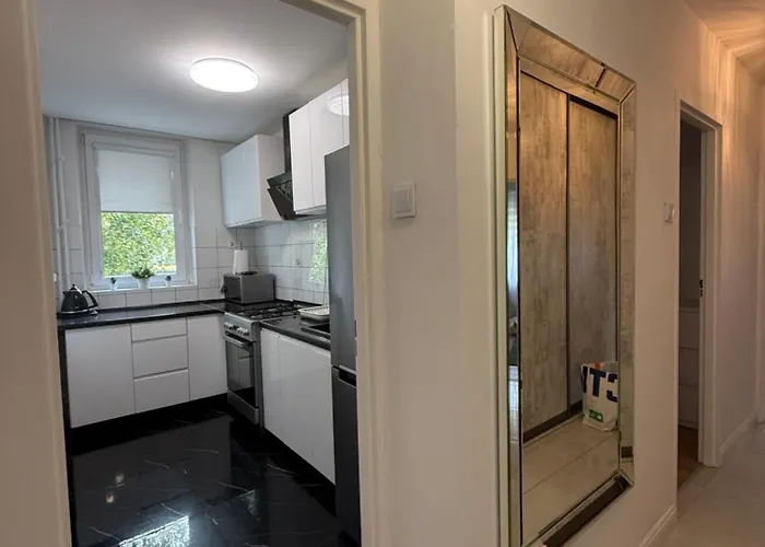 Saska Kepa Lux Apartment *