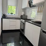 Saska Kepa Lux Apartment
