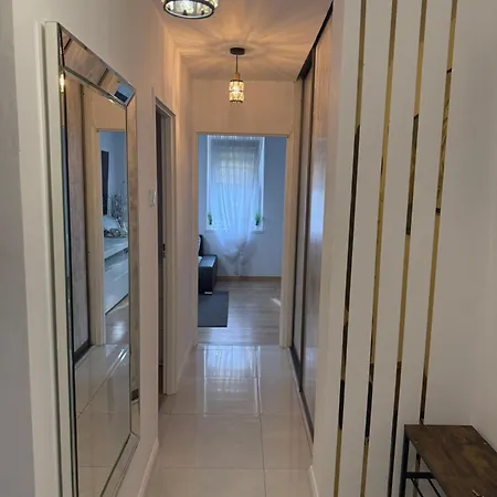 דירה Saska Kepa Lux