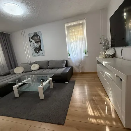 Saska Kepa Lux ורשה